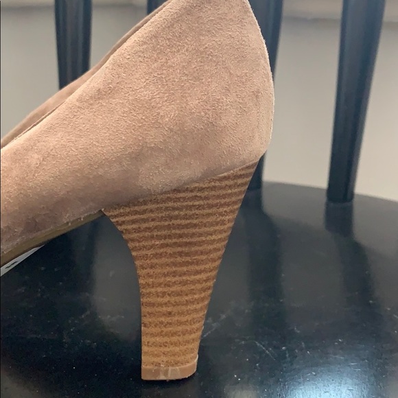 5th Avenue leather/ suede heels - Picture 2 of 6